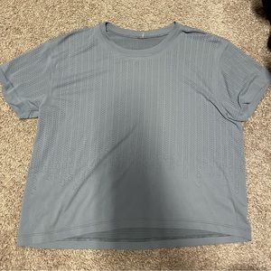 Lululemon crop top